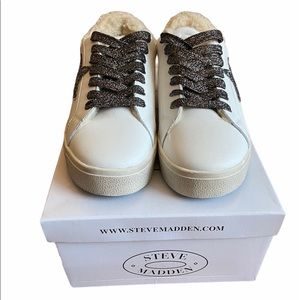 ❤️PRICE DROP!!❤️Steve Madden tennis shoes 7.5